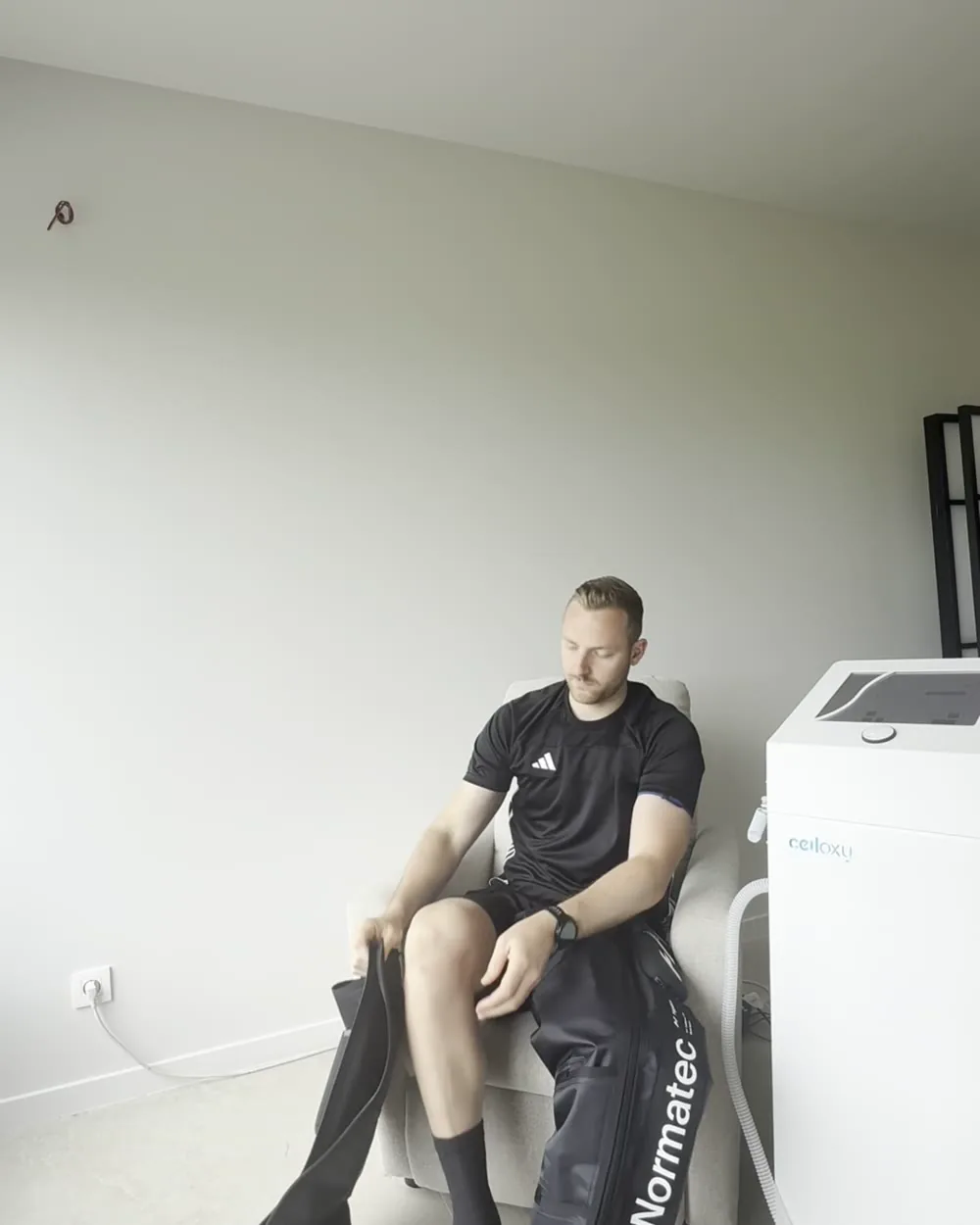 Normatec recovery boots klaar voor een hersteldsessie